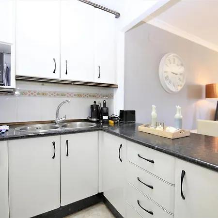 Juna Apartment Estepona